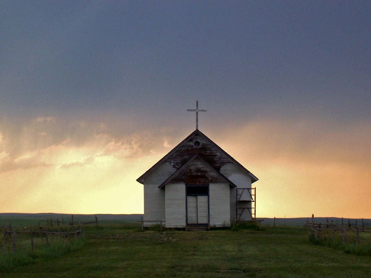 Little_church_on_the_prairie_resize.jpg