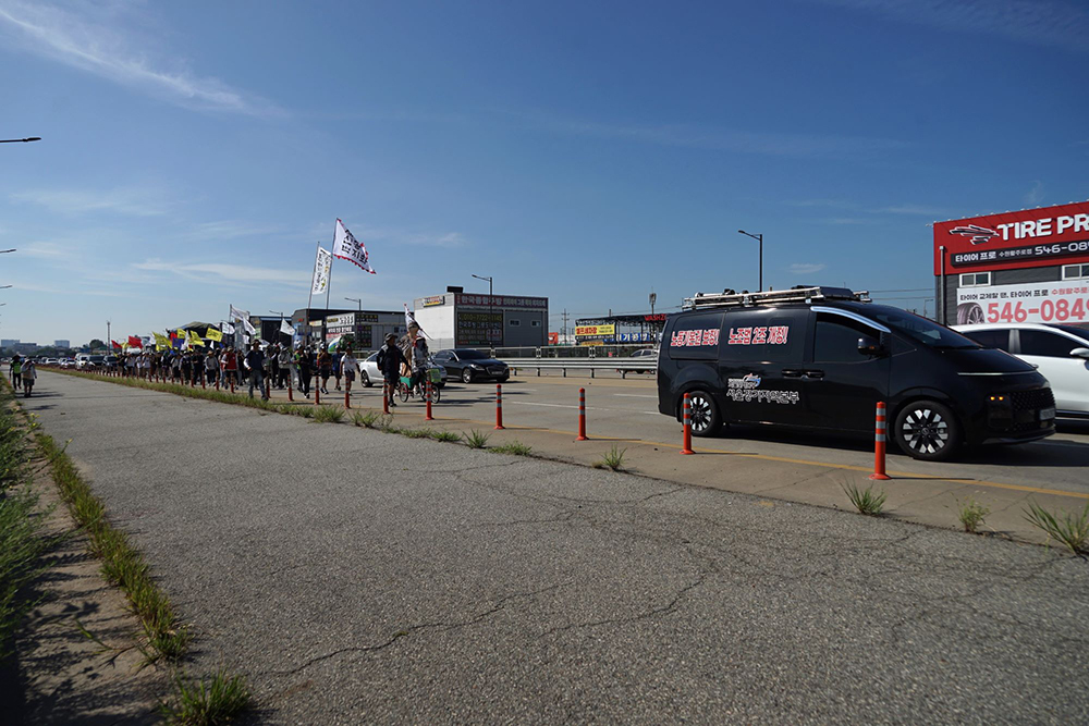 CKC07459__ 화성시 행진 측면.JPG