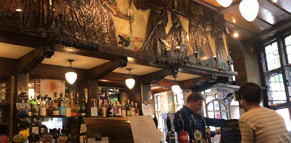 고상균-캄라가 인증하는 대표적 펍 중 하나인 런던의 블랙 프라이어. 이번 투어 첫 날 저녁 방문할 예정이다..png